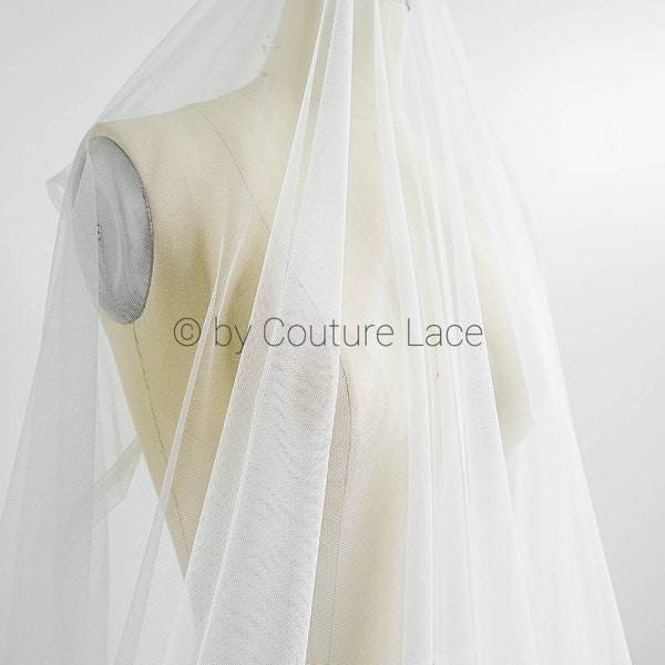 R22-119 / 180cm de large, tissu doux et tulle pour voiles de mariée et robes de mariée, Tissu en maille douce avec chute lourde