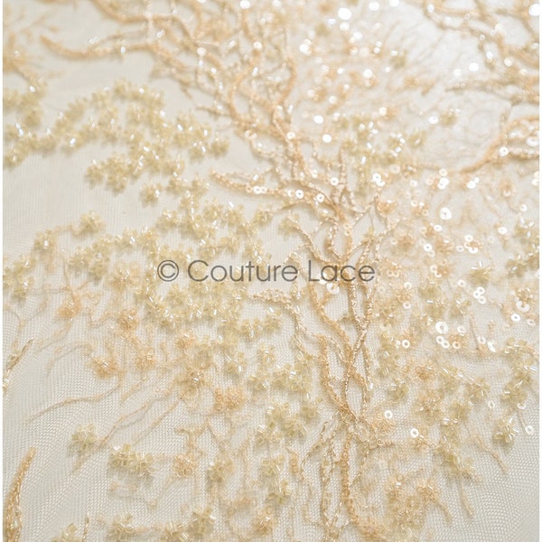 L22-484 // Beau tissu de dentelle perlé de champagne avec de petites feuilles, tissu de dentelle couture avec perles et paillettes, tissu perlé champagne