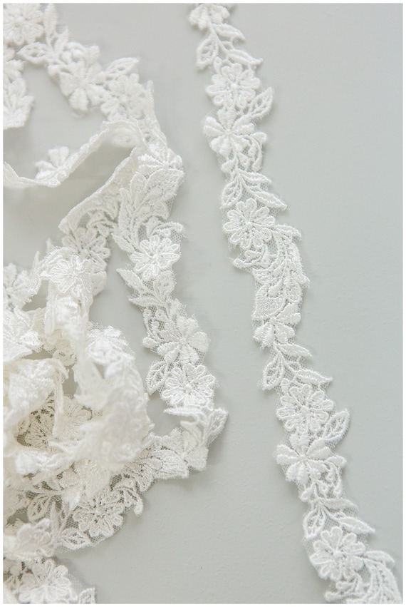 T17-061 //small Lace Trim for Wedding Dress, Embroidered Lace Trim for  Veils, Soft Lace Border, Lace Border for Veil, Flower Lacetrim Border - Etsy