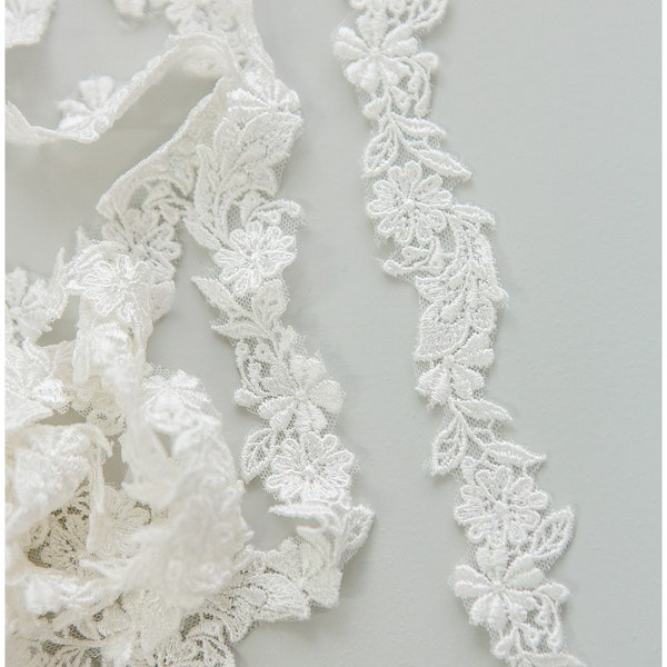 T17-061 //Small lace trim for wedding dress, embroidered lace trim for veils, soft lace border, lace border for veil, flower lacetrim border