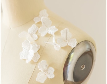 A17-112 //20pc. Lace flower patch, Sew on 3D flower, 3D flower lace appliqué, 3d lace flower, weddingdress lace appliqué, bridal 3D applique