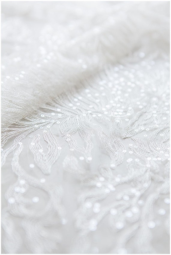 Très doux, fleur dentelle tissu avec paillettes transparents, dentelle (L17-147) plume, doux mariage robe de dentelle, dentelle voile (L17-147) dentelle c72528 Très doux, fleur dentelle tissu avec paillettes transparents, dentelle (L17-147) plume, doux mariage robe de dentelle, dentelle voile (L17-147) dentelle c72528