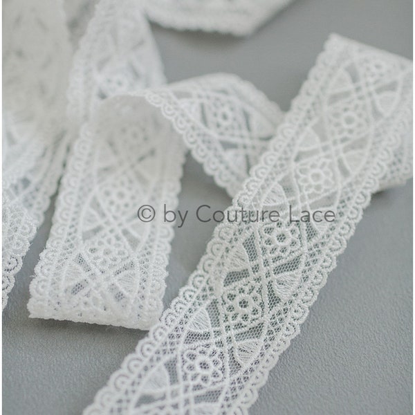 T17-080 // Boho lace trim, off-white embroidered lace trim, Bridal Lace trim, lace veil, lace embroidery, boho bridal lace trim, Lace border