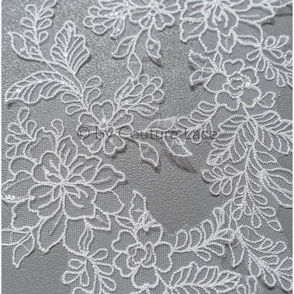 A23-306// filigree wild flower lace patch/ offwhite flower applique/ wedding dress lace appliqué/ bridal flower applique