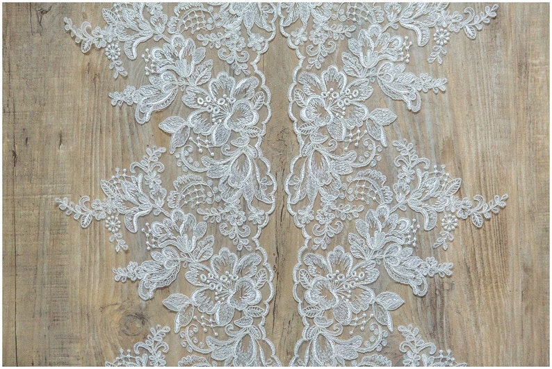 T17-001 // 2x LARGE mirrored Lace Trim PAIR 2 yds totall, Flower Lace Trim, lace Applique, Wedding dress lace, Flower lace apliqué image 5