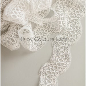 T19-074 // Wave Lace trim, Geometric Boho lace trim, offwhite embroidered lace trim, lace embroidery, Boho bridal lace trim, artdeco wedding