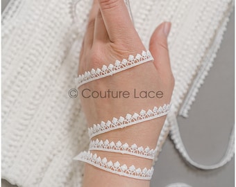 T22-194 - 4yds // off-white boho crochet lace trim/ geometric lace trim / bridal guipure lace trim/ offwhite dot lace trim