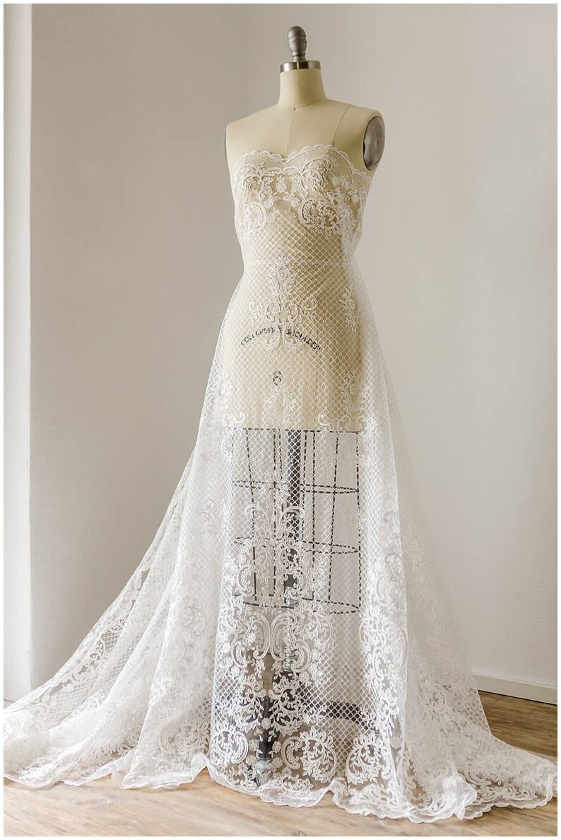 Alencon Lace Ornate Net Lace Fabric for Bridal dresses Net Embroidery Lace High soft Quality Lace Fabric Wedding dress Lace L17-045