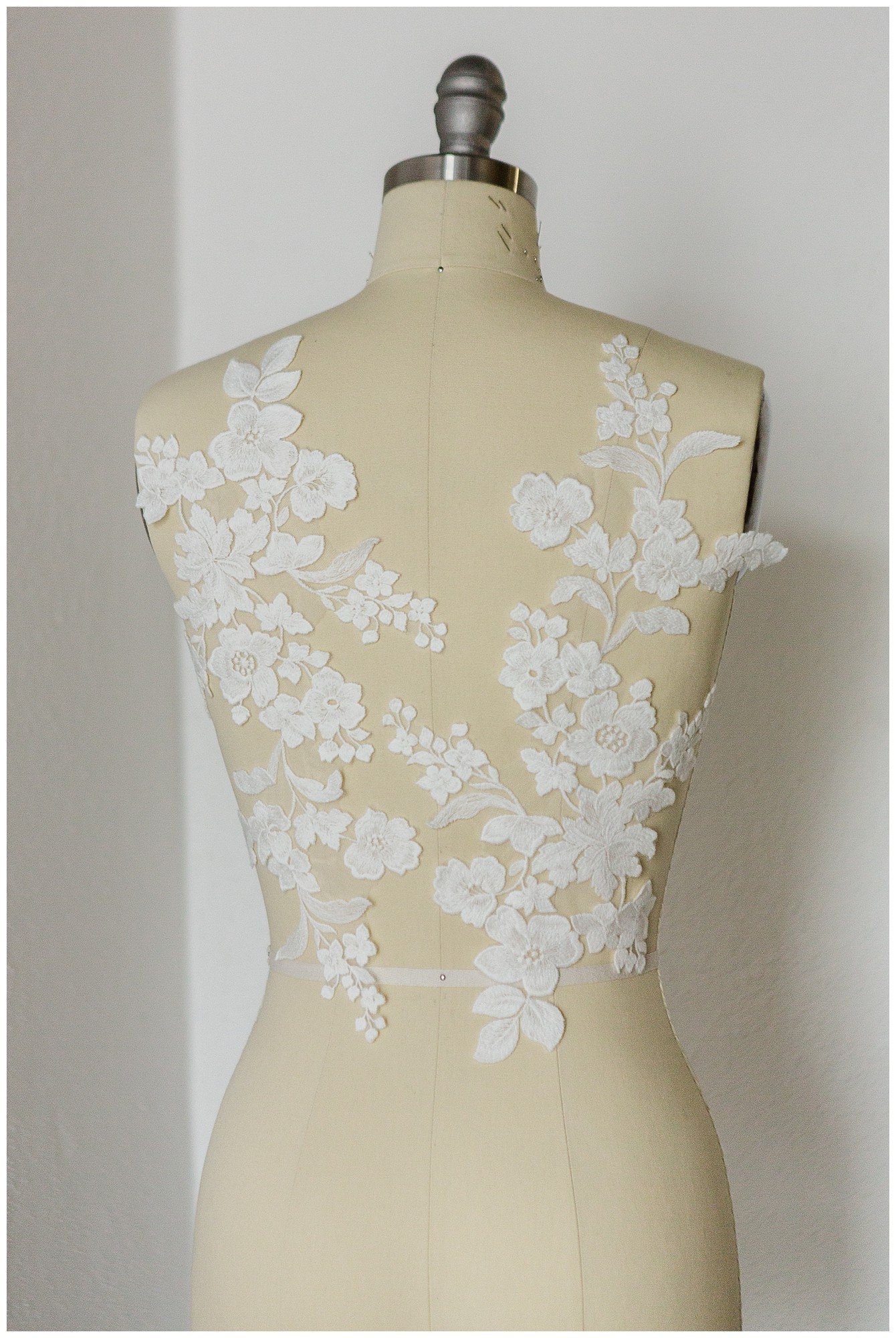 Leaf lace fabric, wedding lace fabric, bridal lace, Couture Lace, Seq…