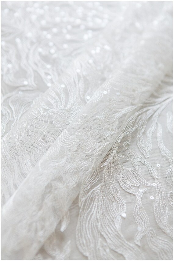 Très doux, fleur dentelle tissu avec paillettes transparents, dentelle (L17-147) plume, doux mariage robe de dentelle, dentelle voile (L17-147) dentelle c72528 Très doux, fleur dentelle tissu avec paillettes transparents, dentelle (L17-147) plume, doux mariage robe de dentelle, dentelle voile (L17-147) dentelle c72528