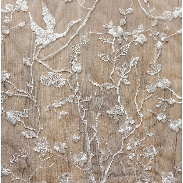 L17-020 // Tissu unique en dentelle de mariée florale avec oiseaux, fleurs, papillons, tissu de dentelle de mariage, as inspiré de Mira Zwillinger, dentelle de mariée