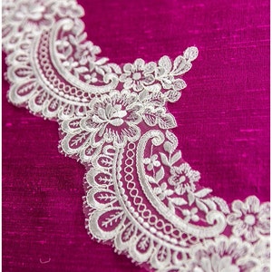 T17-011 // CORDED elegant lace Trim, IVORY , Alencon Lace Trim, Bridal Lace, Chantilly Lace, Embroidery, Ornament Lace trim