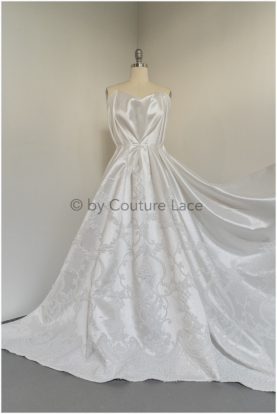 R-038 // Bridal Brocade fabric, off-white lightweight brocade fabric, bridal jaquard/ brocade fabric, ornate bridal brocade (old: F19-016R)