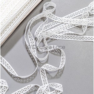 T22-170 - 5yds // boho crochet lace trim/ geometric lace trim / bridal guipure lace trim