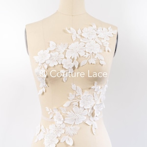 Romantic applique off-white/ bridal patch with 3d flowers & beads/ wedding dress lace appliqué/ bridal patch applique// A24-383