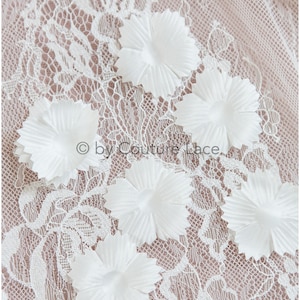 3D Blüten, 3D Blütenblätter zum Aufnähen, 3D Blütenblätter, Brautsatinblume, 3D Satinblume für Hochzeitskleid, 3g / Packung // A24-399 (FL-005)