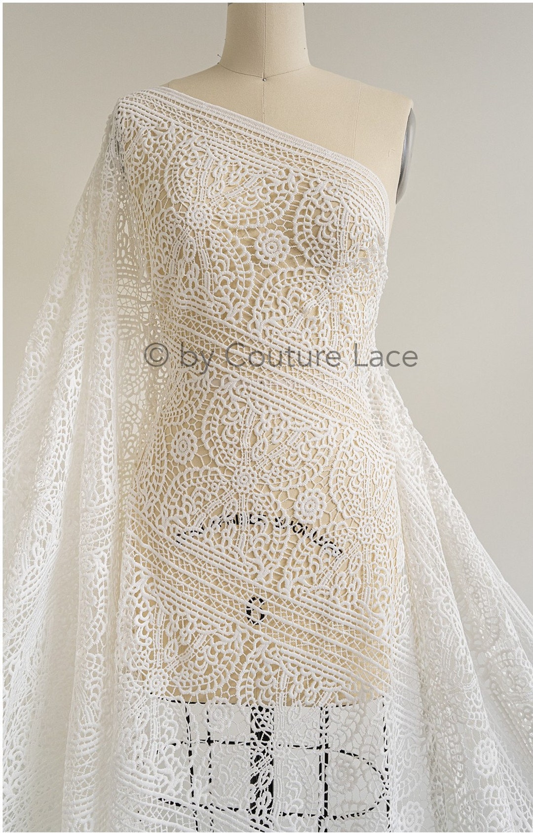 Gorgeous Modern Boho Lace Fabric, Soft Guipure Lace in Off-white