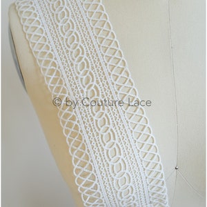 T20-105 // Boho crochet lace trim, geometric guipure lace trim, offwhite lace trim, bridal boho lace trim