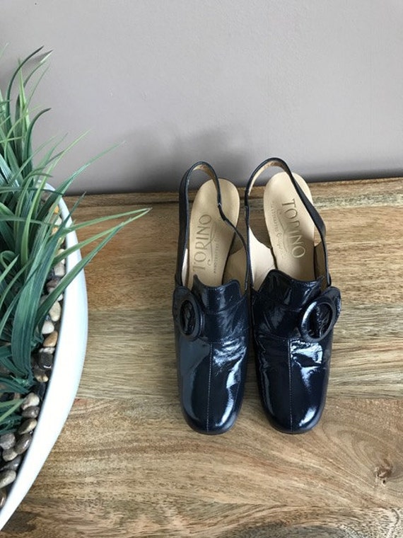 Mod Vintage 1960s Shoes Navy Patent Leather Sling