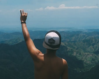 snapback trucker hat