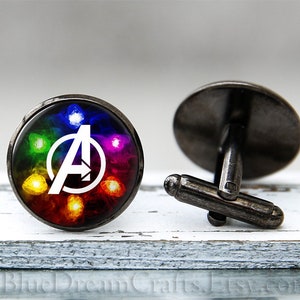 Infinity Stones Manchetknopen Avengers Mens Thanos Guantlet Superheld Comic Nerd Gepersonaliseerde Geekery cadeau voor mannen Bruiloft manchet link voor papa