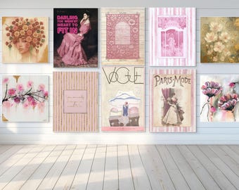 Może przedstawiać: Kolekcja oprawionych wydruków artystycznych z ilustracjami w stylu vintage i motywami kwiatowymi. Paleta kolorów obejmuje miękkie róże, kremy i złote akcenty. Niektóre wydruki zawierają tekst, w tym "Darling you were meant to fit in" i "Vogue".