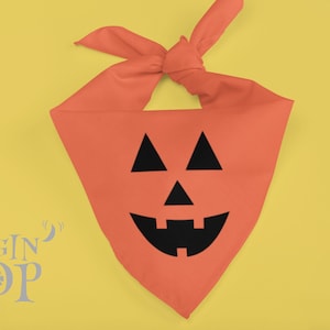Halloween Dog Bandana, Jack O Lantern Dog Bandana, Pumpkin Dog Bandana, Tie On Dog Bandana, Triangle Dog Bandana, Fall Dog Bandana.