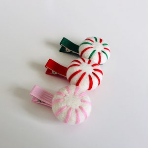 Christmas hair clips peppermint candy hair clips toddler hair clips Christmas hair bows baby hair clips felt hair clips