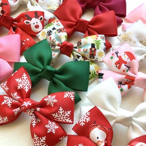 Christmas hair bows Winter hair bow Christmas hair clips Winter hair clips toddler hair bows toddler hair clips Santa hair bows girls bows