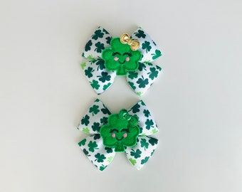 St.Patrick’s Day hair bow Shamrock hair bow St.Patricks hair clip Spring bow clip Shamrock hair clip toddler hair bow girls clover hair bow