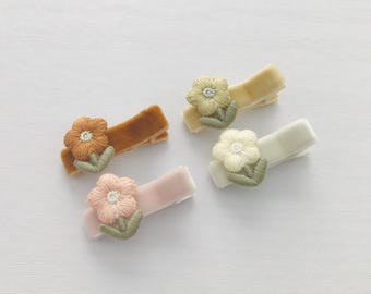 Baby safe hair clip fully lined velvet hair clip girls flower hair bow baby barrettes toddler hair clip velvet hair bow Fall girl hair clip