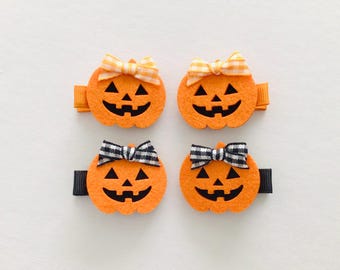 Pigtail hair clips baby safe hair clips Halloween hair bows Fall bow girls pigtail bows felt pumpkin hair bow clips toddler hair bow gift
