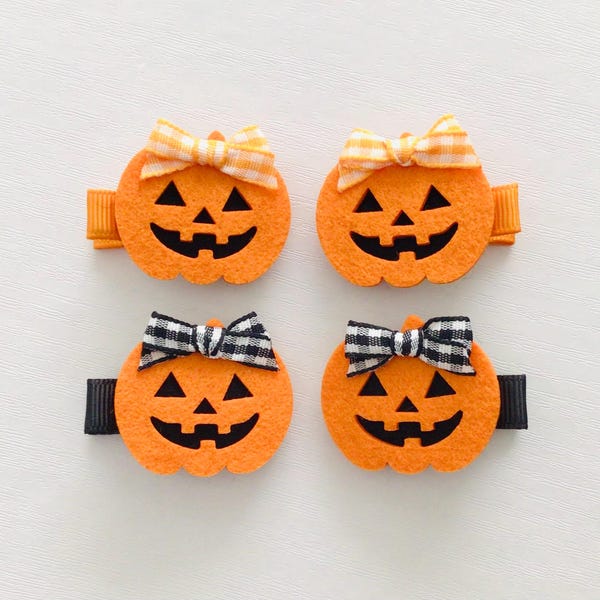 Pigtail hair clips baby safe hair clips Halloween hair bows Fall bow girls pigtail bows felt pumpkin hair bow clips toddler hair bow gift