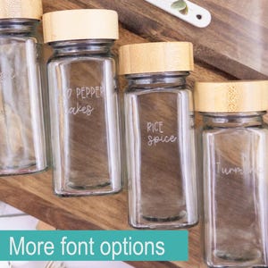 Juego de tarros de especias grabados, tapa de madera, almacenamiento de cocina, recipientes para hierbas, accesorios de cocina
