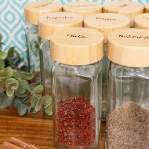 Engraved Wood Lid Spice Jars: Personalized Kitchen Storage