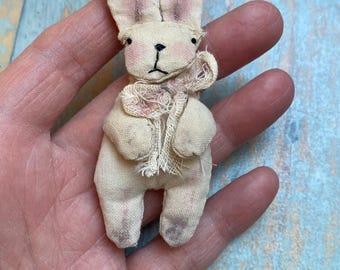 Pequeño conejito de peluche miniatura hecho a mano para muñecas Blythe - mini cosido a mano más hi para diorama de muñeca