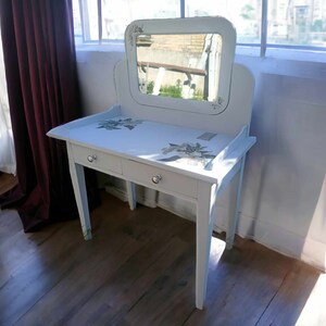 Dressing table Belle table Shabby upcycling gray flowers
