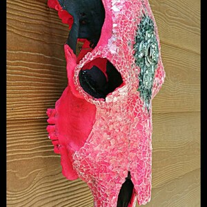 Hot pink decorated cow skull, cowgirl bedroom, Bar decor, game room decor, woman's cave, bedroom decor image 2
