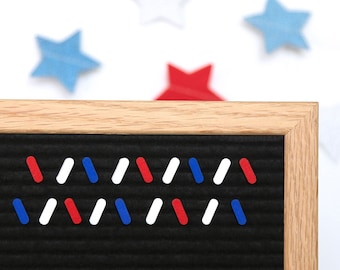 Couleurs saupoudrées sur le dessus (rouge, blanc et bleu) par Candy Letters • Icônes du 4 juillet et du tableau d'affichage de l'été • Accessoires pour le tableau des lettres