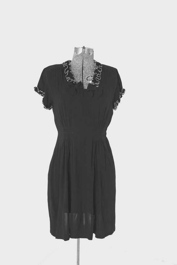 Navy Blue 1940s datenight!