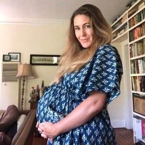 Maternity Hospital Gown, Maternity Robe, Nursing Gown , Labor and Delivery Gown, Breastfeeding Clothes, Labor Gown, Pregnancy