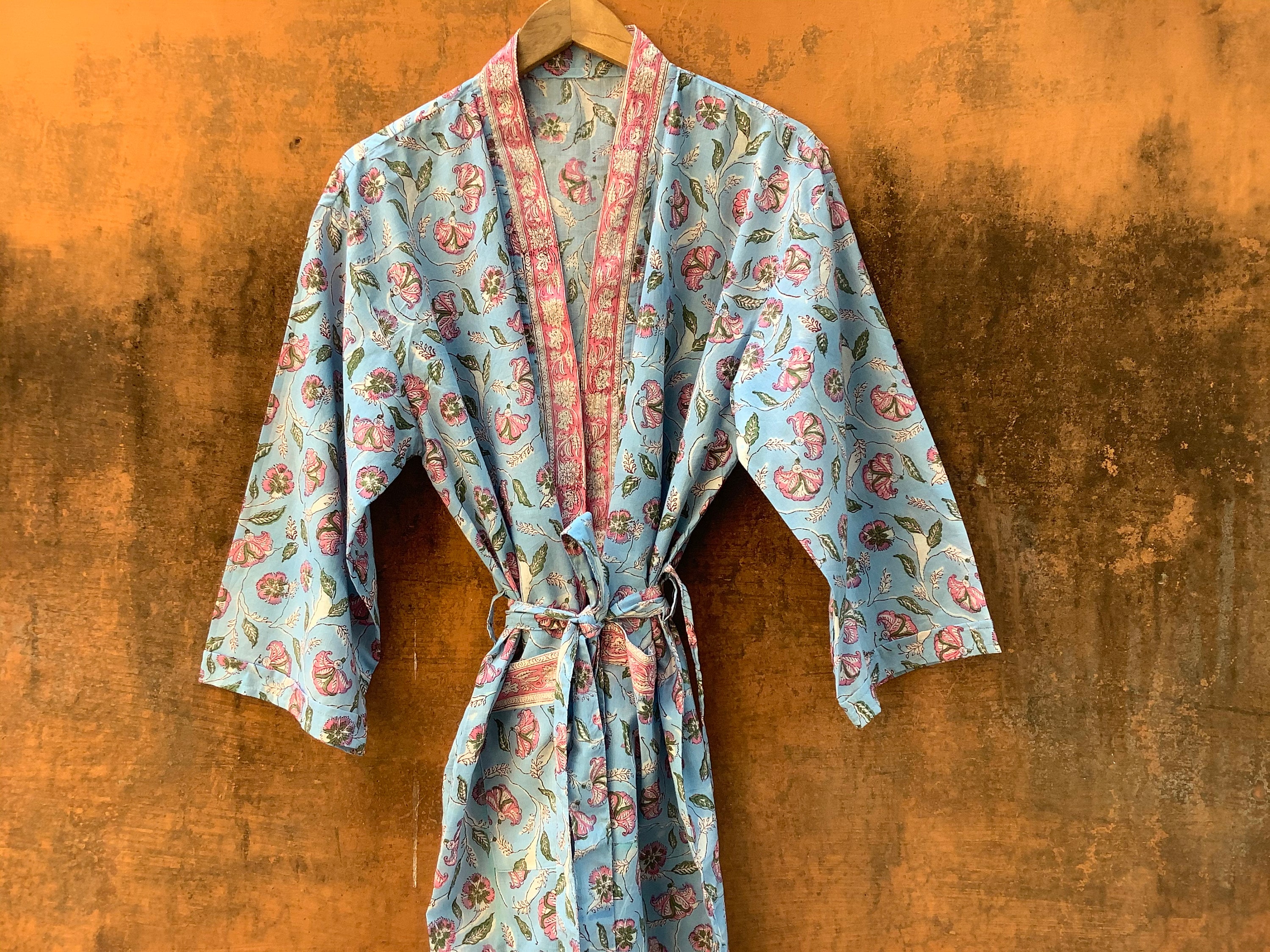 indian cotton dressing gown Block Print Pure Lightweight Women's Bathrobe Oriental Kimono Beach Coverup Sustainable Robe Anokhi Style Romantic in silky ivory Size:S/M (UK 10) Kimono robes Simple Bridesmaid Dresses wide sleeves provide a