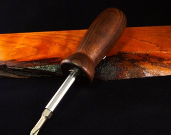 Walnut Handled 6-in-1 Screwdriver