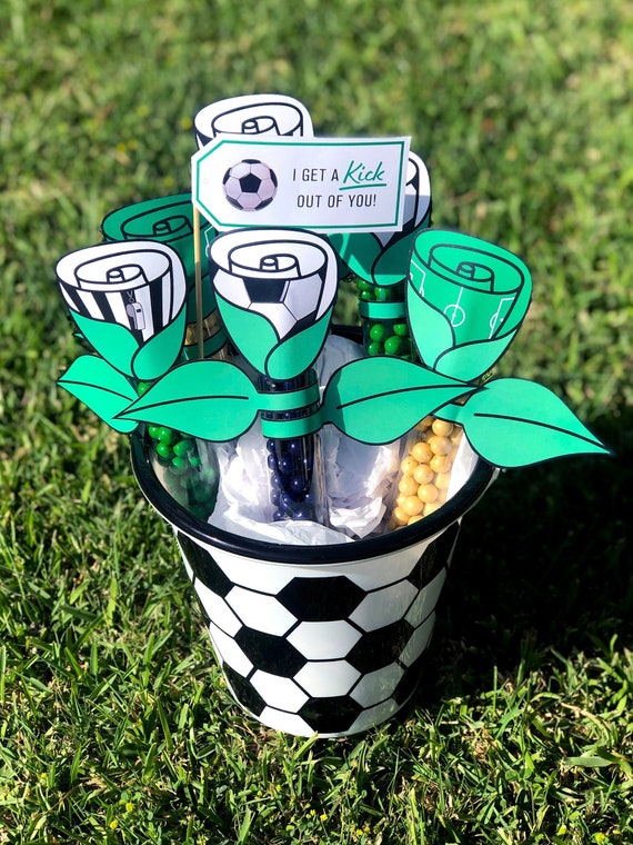DIY Soccer Bouquet / Gift for Him / Soccer Valentine / Soccer Flowers / Valentines Gift / Soccer Anniversary Gift / Soccer Fathers Day FB21 Il_570xn
