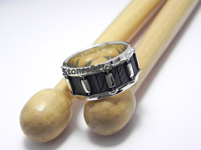 DRUM Ring_drummer