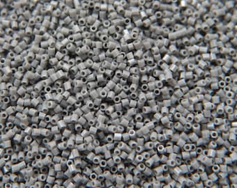 Cuentas hexagonales MIYUKI 15/0, gris halcón opaco, cuentas de semillas japonesas