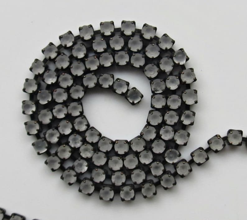 craft vintage findings 6 SS Rhinestone Chain Vintage Glass Crystal Frosted Antique Black Plated 2mm 12515 Meters embroidery materials