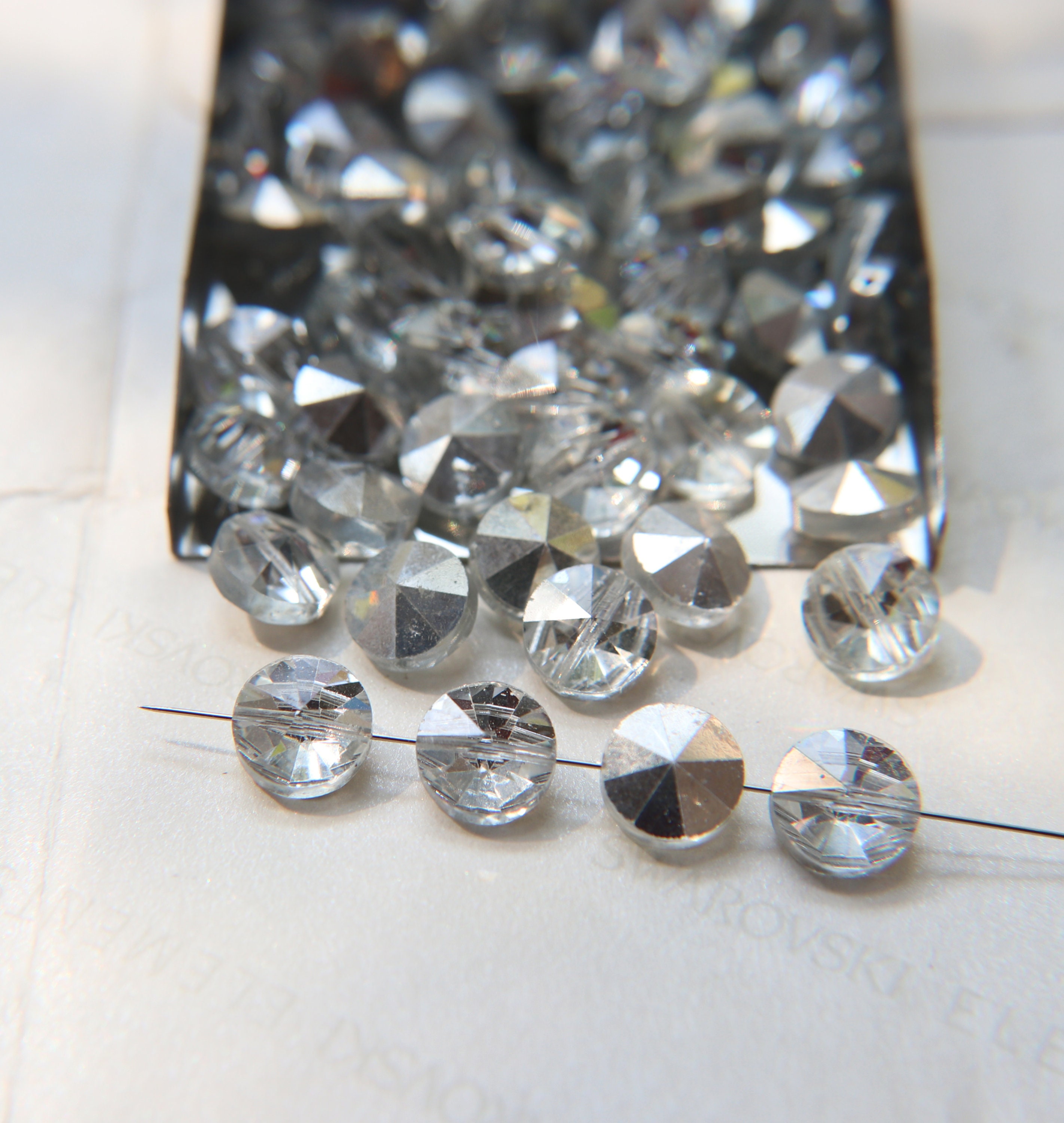 激安！SWAROVSKI スイス製 Alia Day サファイアクリスタル 激安！SWAROVSKI スイス製 Alia Day サファイアクリスタル
