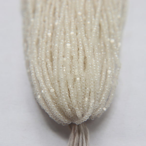 11/0 Hanks Charlotte Cut Beads 57102 Alabaster White 1/5/25/50/100 Hanks 2.0mm jewellery rare glass beads, jewelry supply, findings