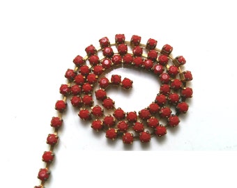 Vintage Light Red Rhinestone Chain, SS8 Glass Chatons (2.5mm)